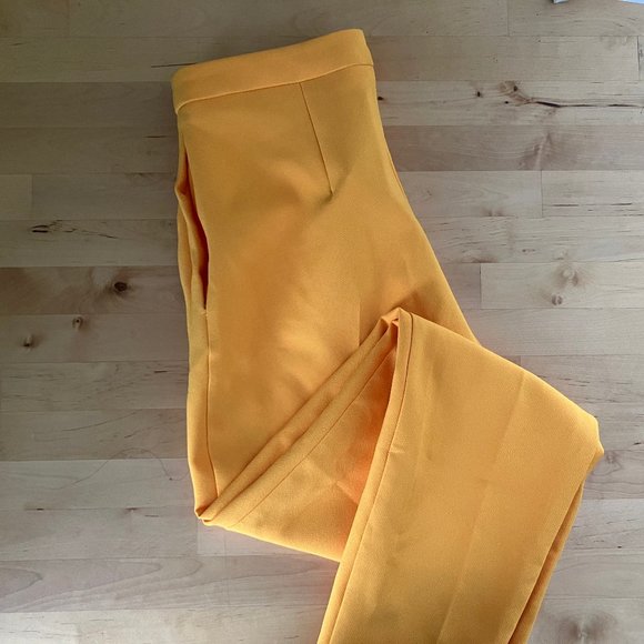 Cute Yellow Pleated Trouser size 2 - Picture 1 of 2